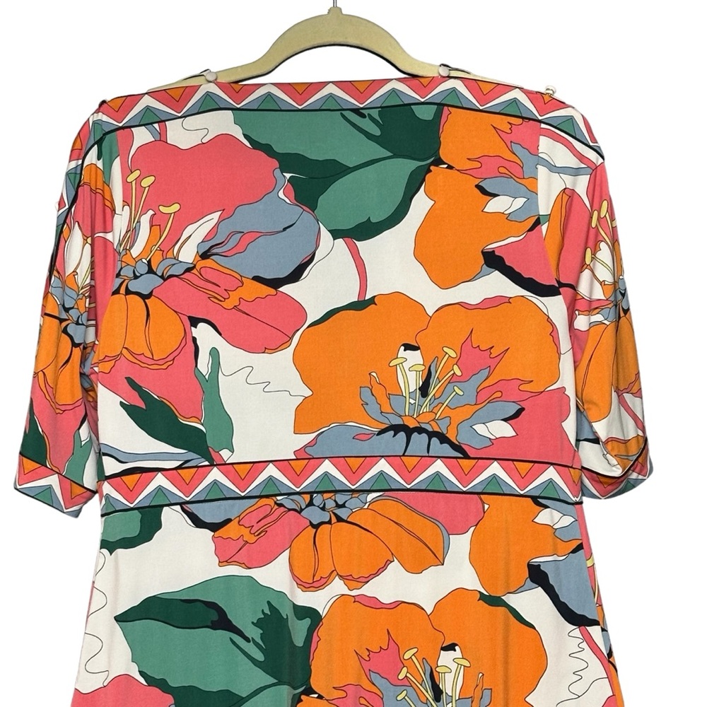 60’s Style Floral Surplice Bodice Knee Length Split Sleeve Dress L BCBG MaxAzria - Picture 9 of 12